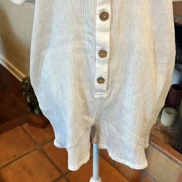 ASOS DESIGN White button through shirt romper, 4! - Picture 3 of 9